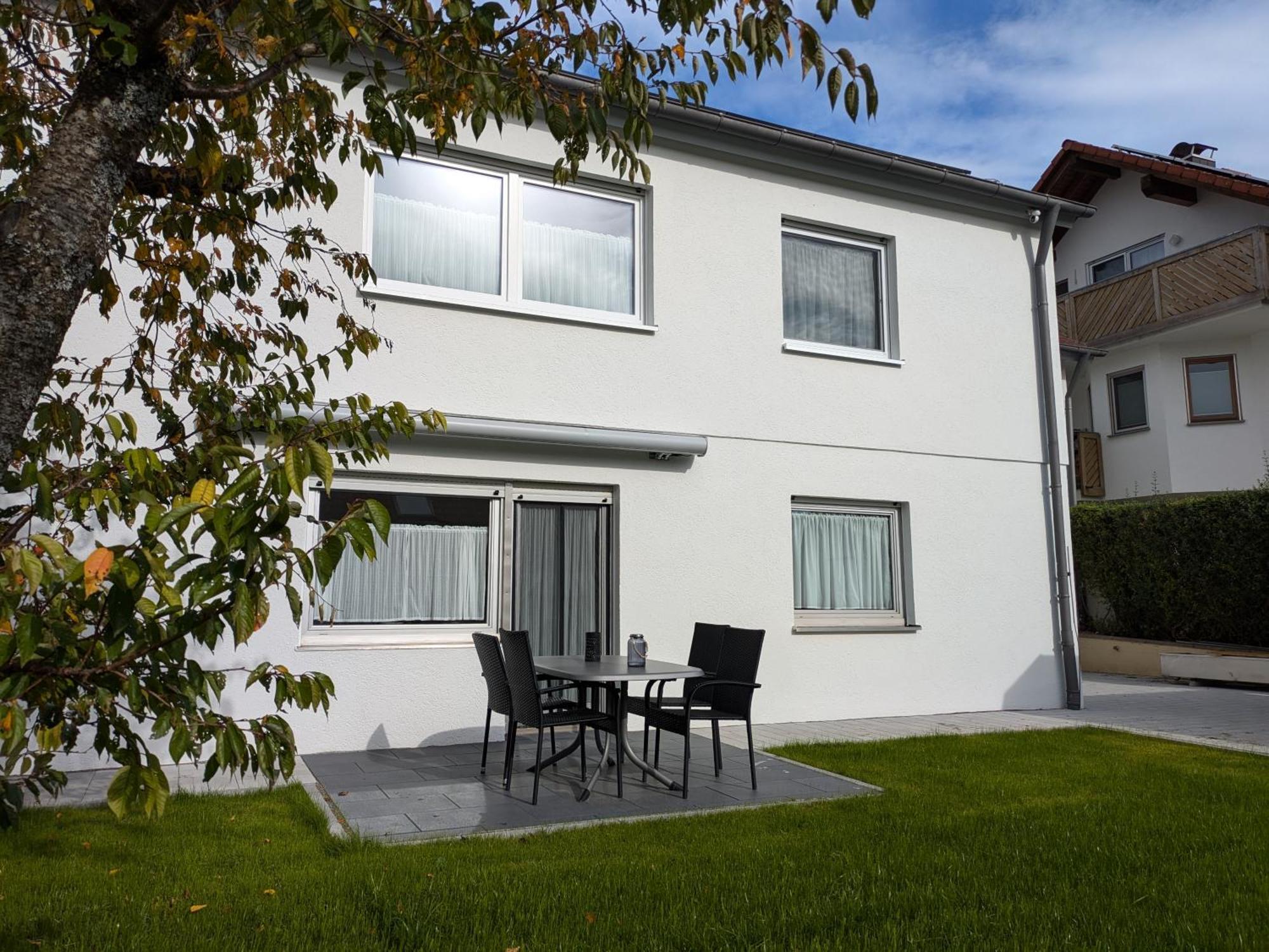 Ferienwohnung Am Alenberg Muensingen Exterior photo